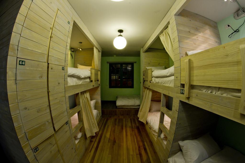 12:12 Hostels Bogota Ruang foto