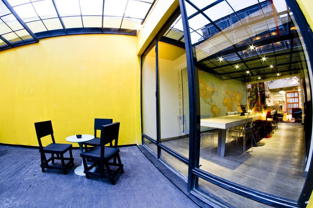 12:12 Hostels Bogota Bagian luar foto
