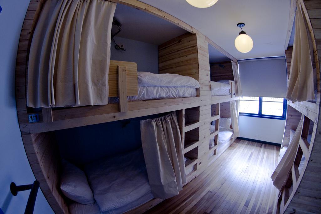 12:12 Hostels Bogota Bagian luar foto